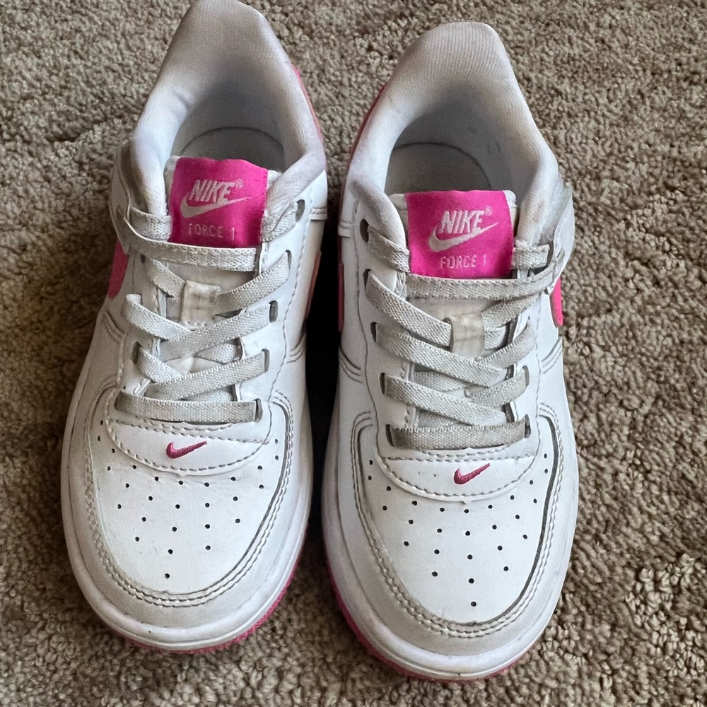 Little girls nike sneakers